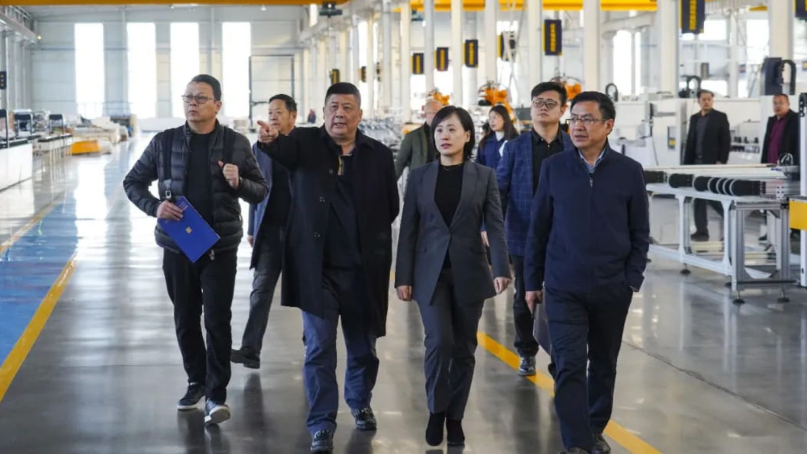 Тепло приветствуем Шанхайскую ассоциацию производителей дверей и окон строительной фурнитуры посетить LEADCNC для получения консультаций.
   